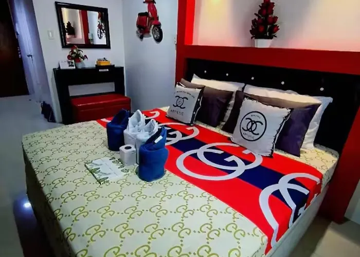 Moa Staycation Shell Residences *
